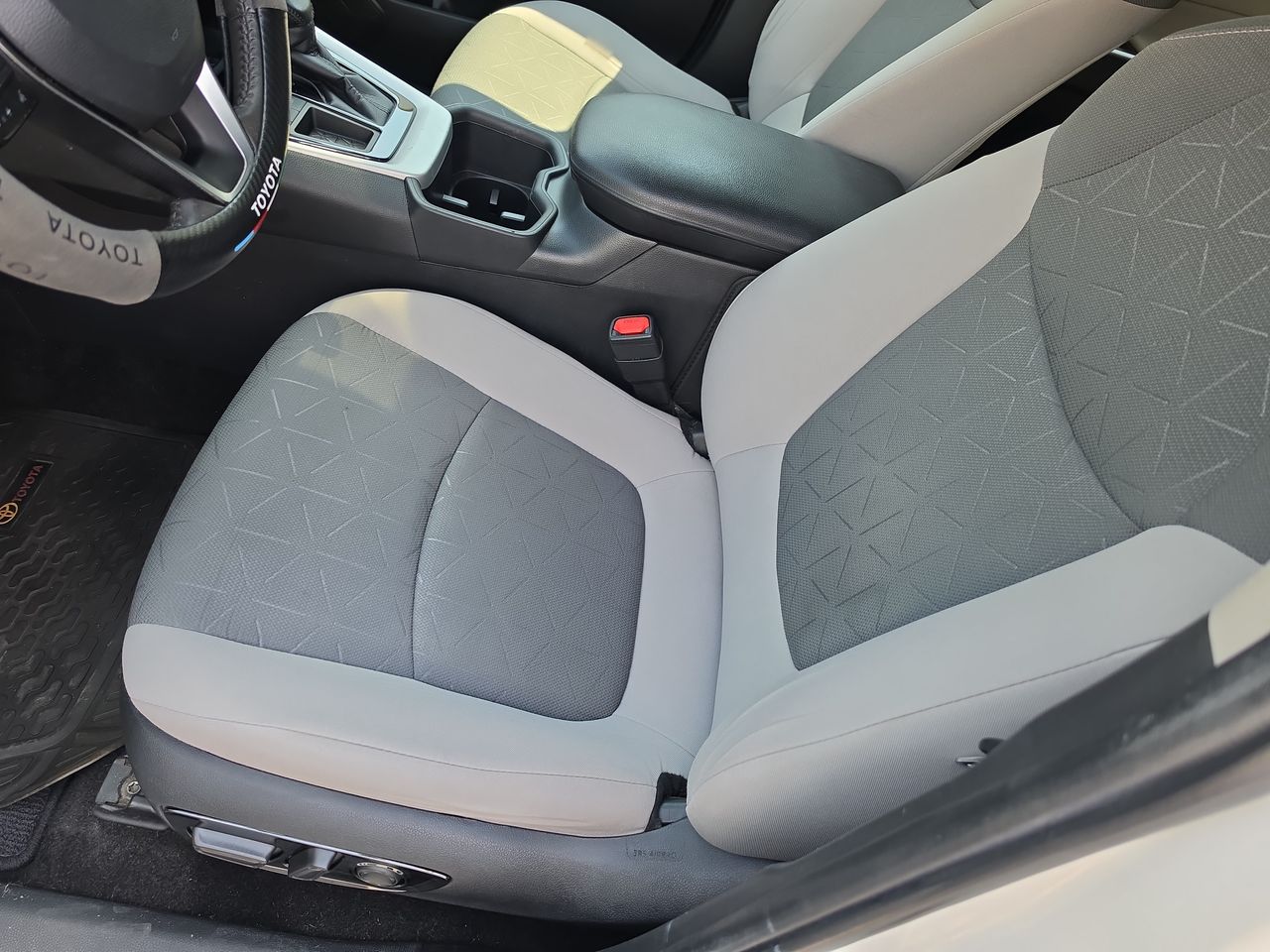 2022 Toyota RAV4 2.5 Xle At