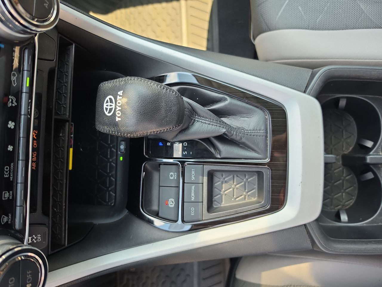 2022 Toyota RAV4 2.5 Xle At