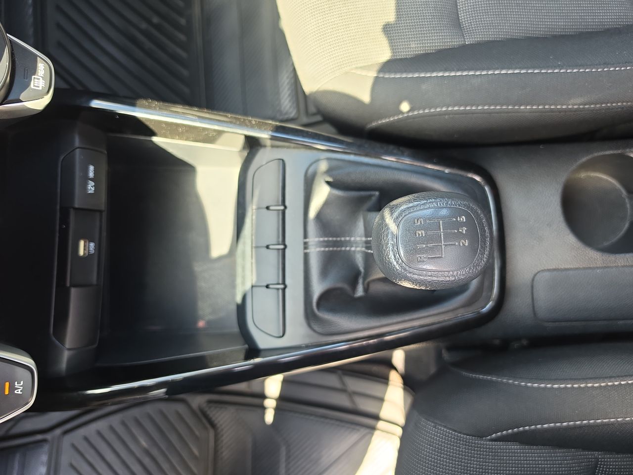 2021 Kia Rio 1.6 Hb LX Mt