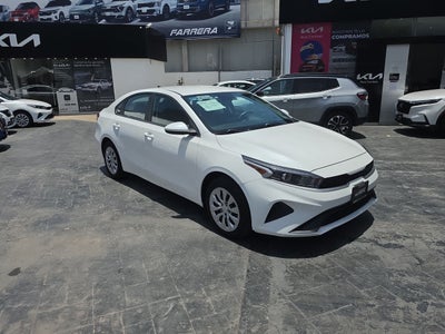 2023 Kia Forte 2.0 L Sedan At