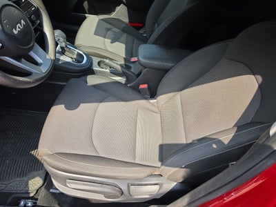2022 Kia Forte 2.0 L At