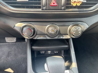 2022 Kia Forte 2.0 L At