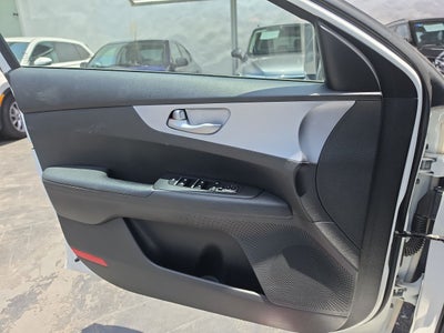 2022 Kia Forte 2.0 L At