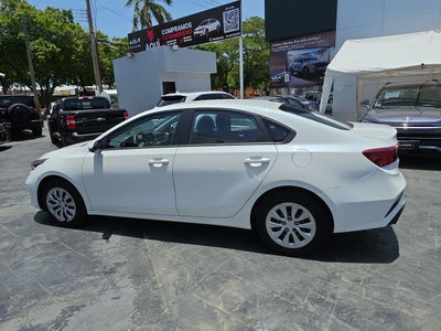 2022 Kia Forte 2.0 L At