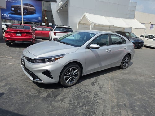 2024 Kia Forte 2.0 Lx Sedan At