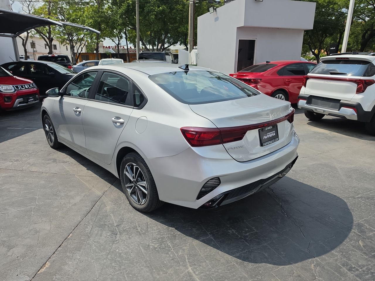 2024 Kia Forte 2.0 Lx Sedan At