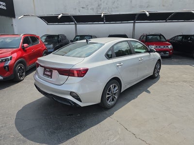 2024 Kia Forte 2.0 Lx Sedan At
