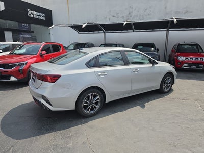 2024 Kia Forte 2.0 Lx Sedan At