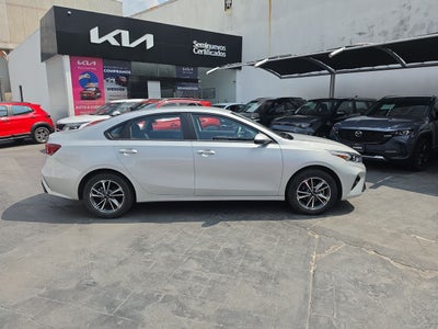 2024 Kia Forte 2.0 Lx Sedan At