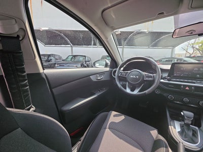 2024 Kia Forte 2.0 Lx Sedan At