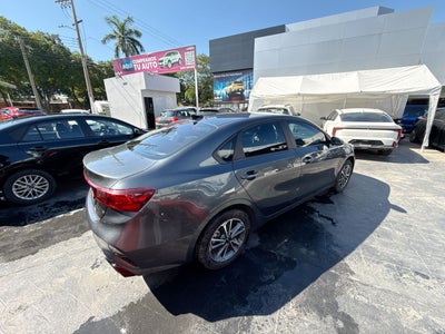 2024 Kia Forte 2.0 Lx Sedan At