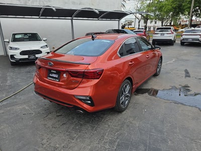 2021 Kia Forte 2.0 GT Line 4p At