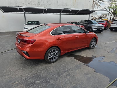 2021 Kia Forte 2.0 GT Line 4p At