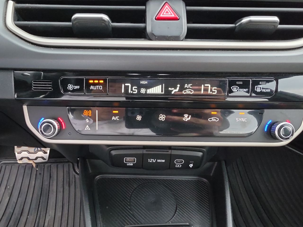 2025 Kia K3 2.0 HB Gt Line At