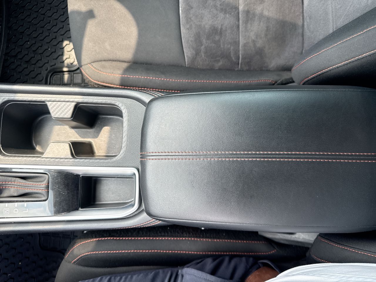 2024 Nissan Sentra 2.0 SR At