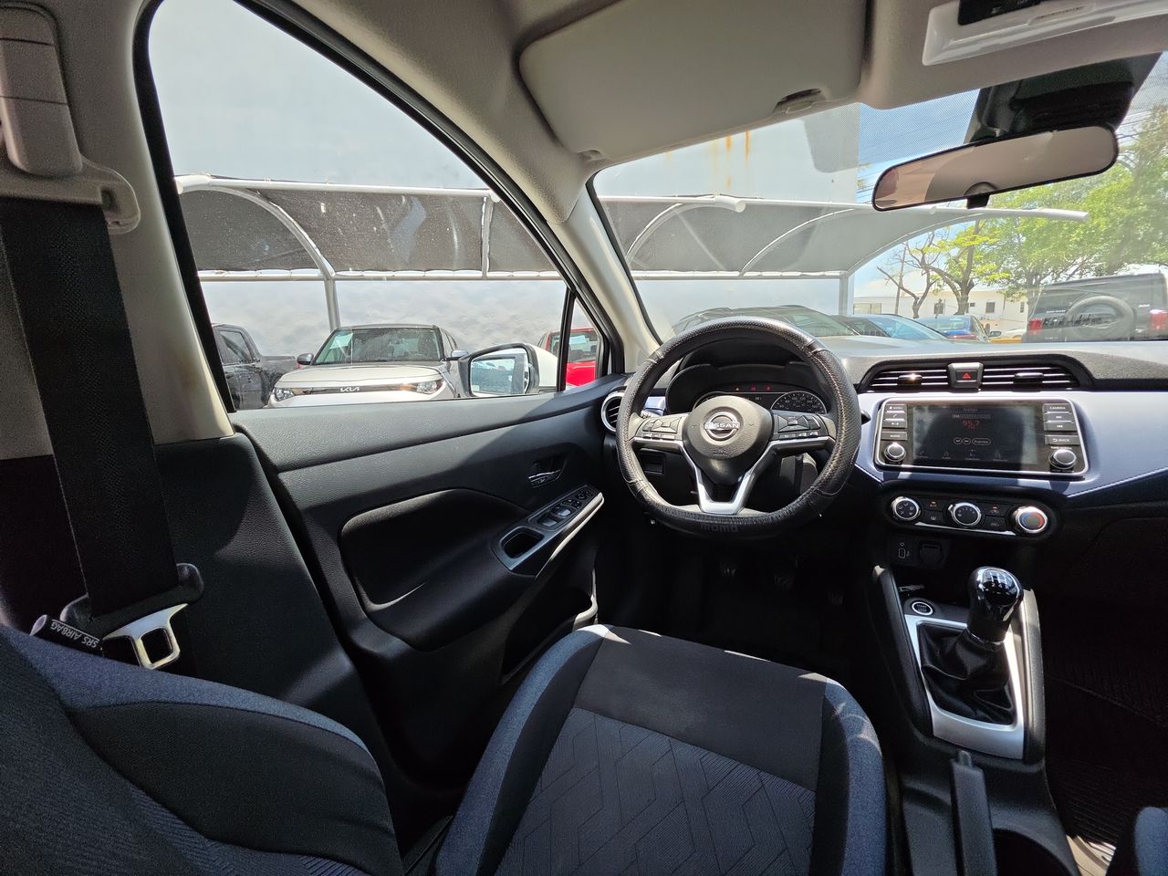2023 Nissan Versa 1.6 Advance Mt