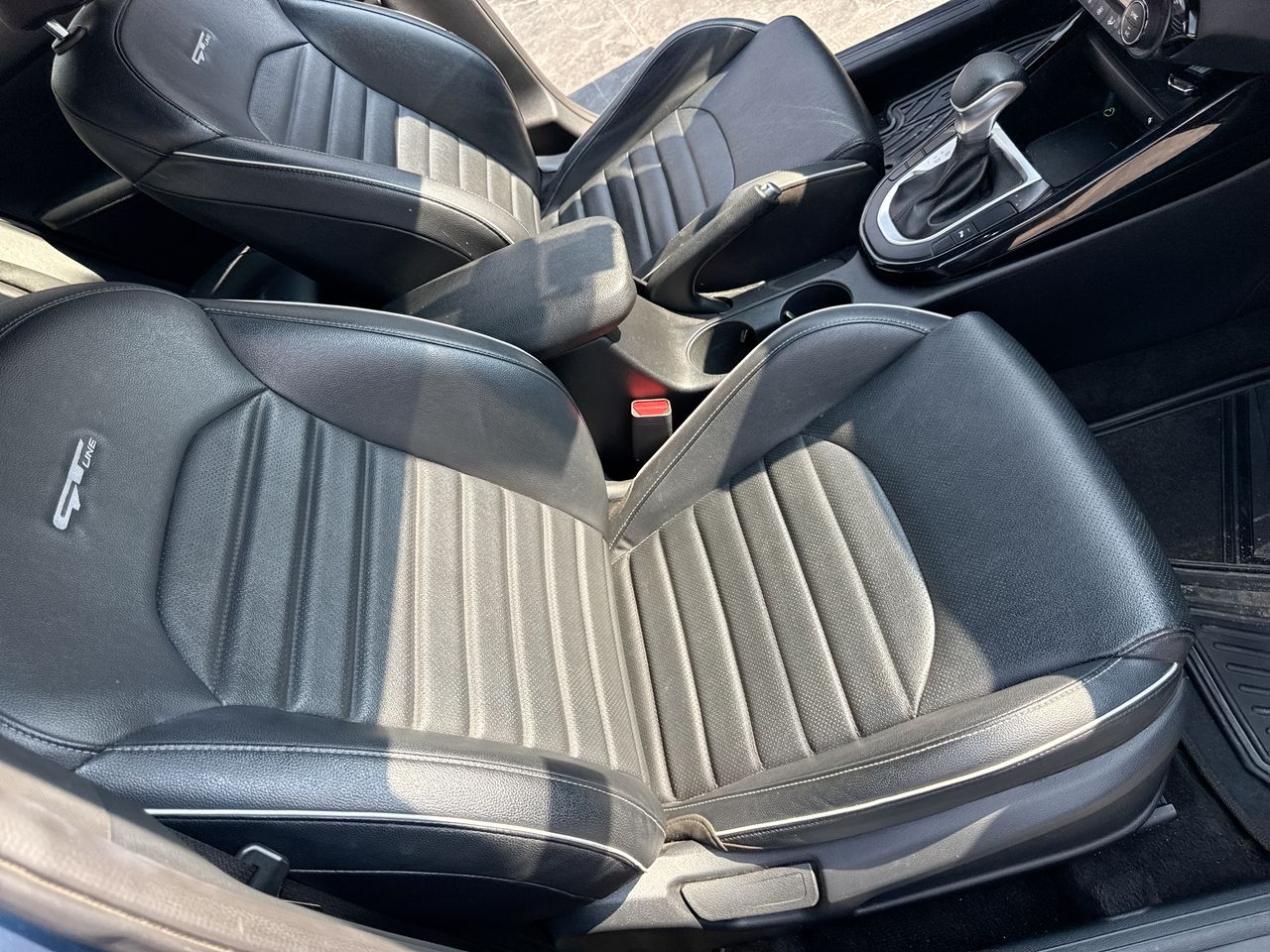 2022 Kia Forte 2.0 GT Line 4p At