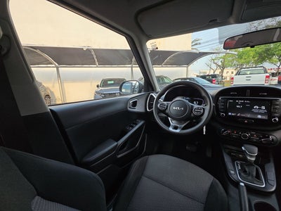 2023 Kia Soul 1.6 LX At