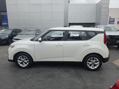 2022 Kia Soul 1.6 LX At