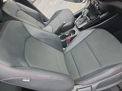 2023 Kia Soul 2.0 GT Line At