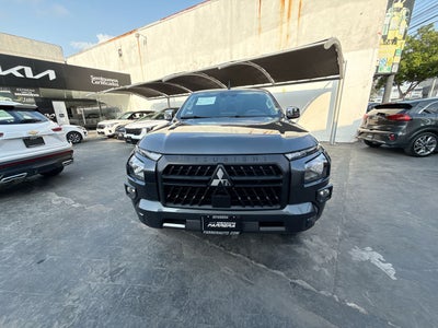 2025 Mitsubishi L200 2.4 Glx Cabina Doble 4x2 Mt