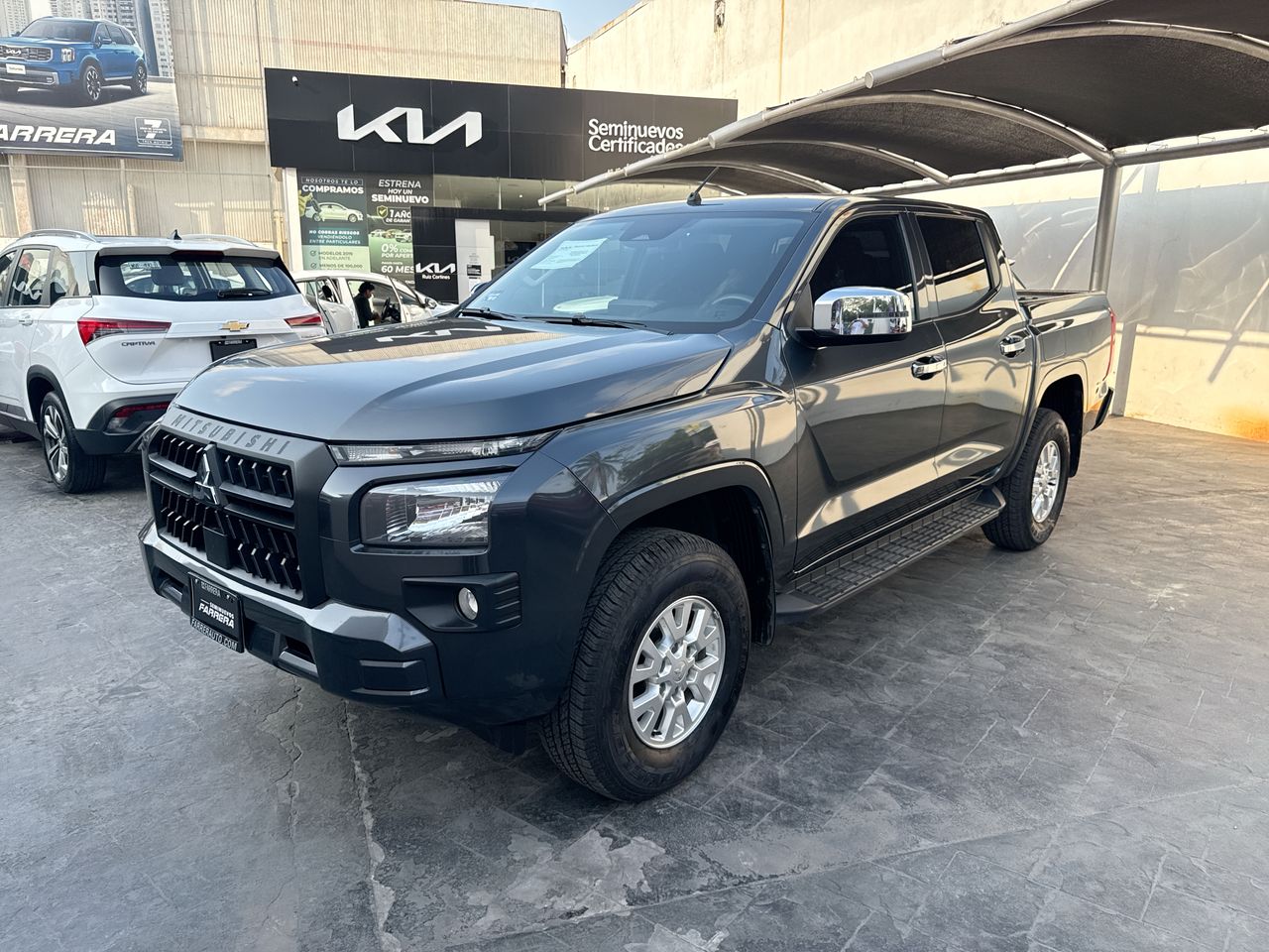 2025 Mitsubishi L200 2.4 Glx Cabina Doble 4x2 Mt
